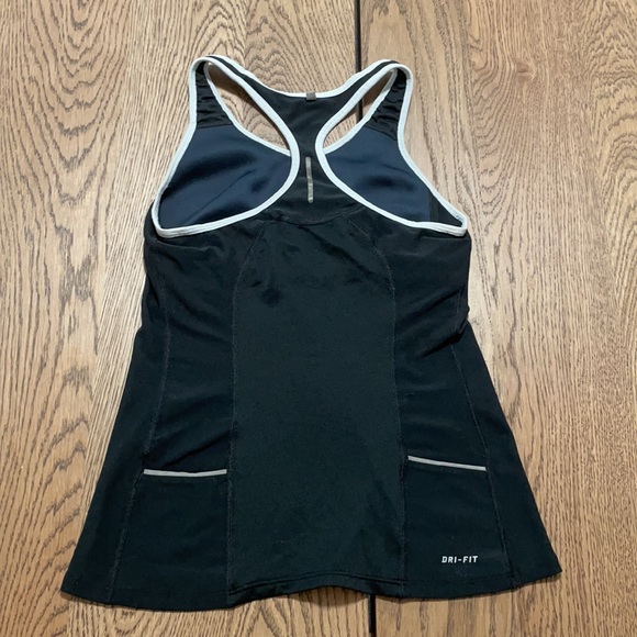 Dri Fit Racerback Tanktop - Picture 3 of 3